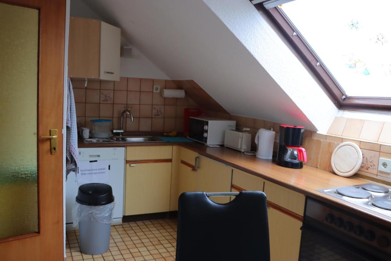 Zimmer Im Pott Schalke Gelsenkirchen Esterno foto