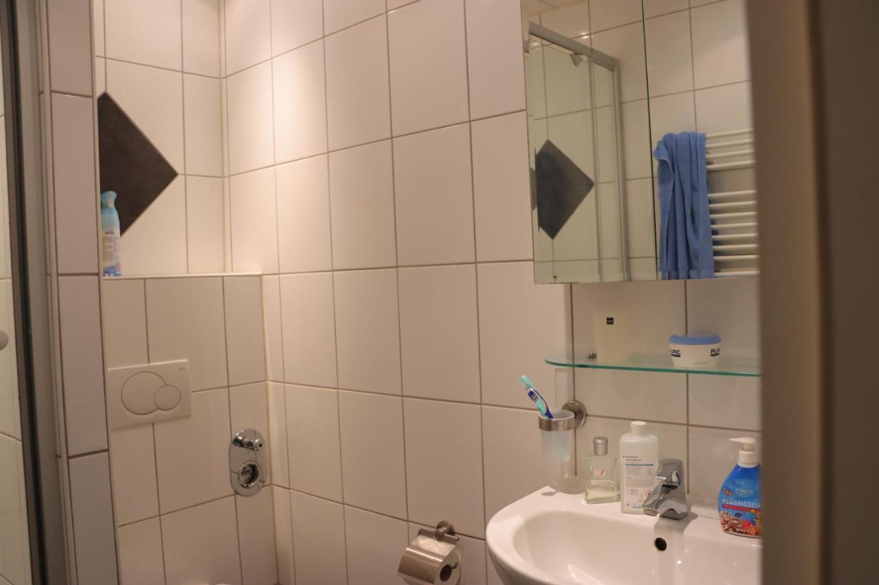 Zimmer Im Pott Schalke Gelsenkirchen Esterno foto
