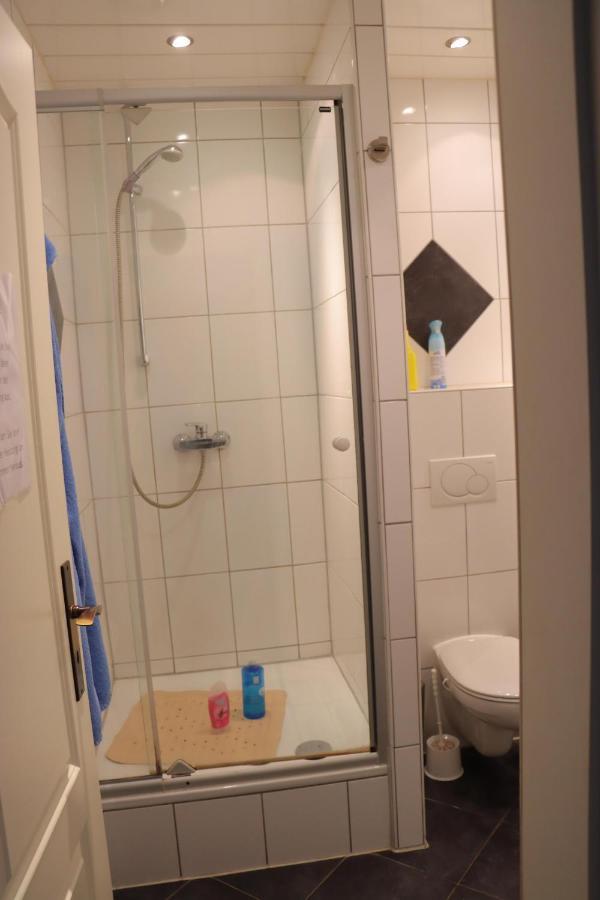 Zimmer Im Pott Schalke Gelsenkirchen Esterno foto